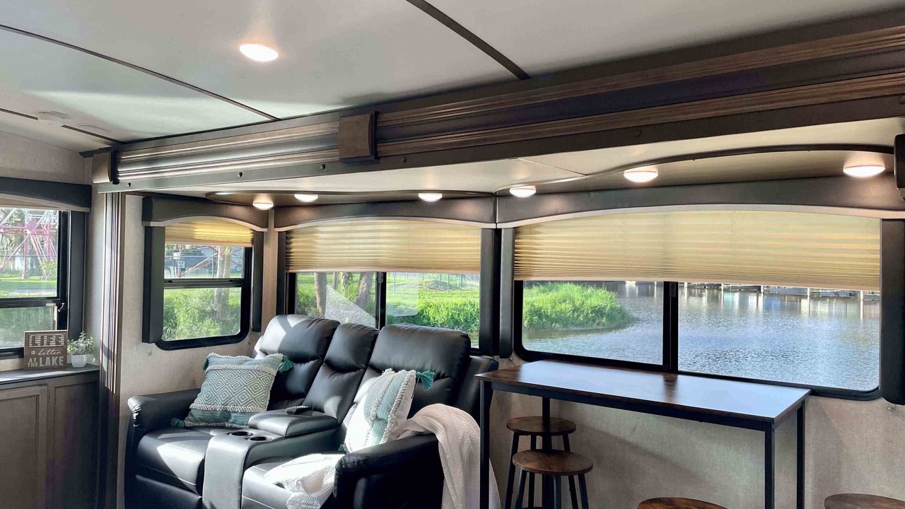 Photo of Livingroom in Lake George