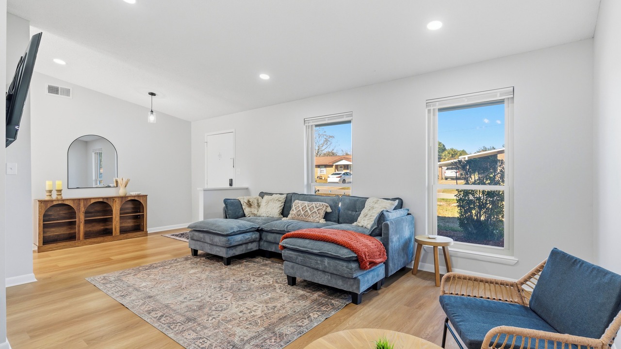 Photo of Livingroom in Mary Esther