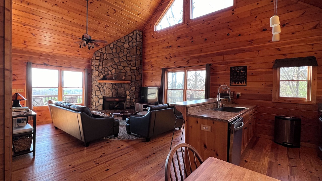 Photo of Livingroom in Ellijay