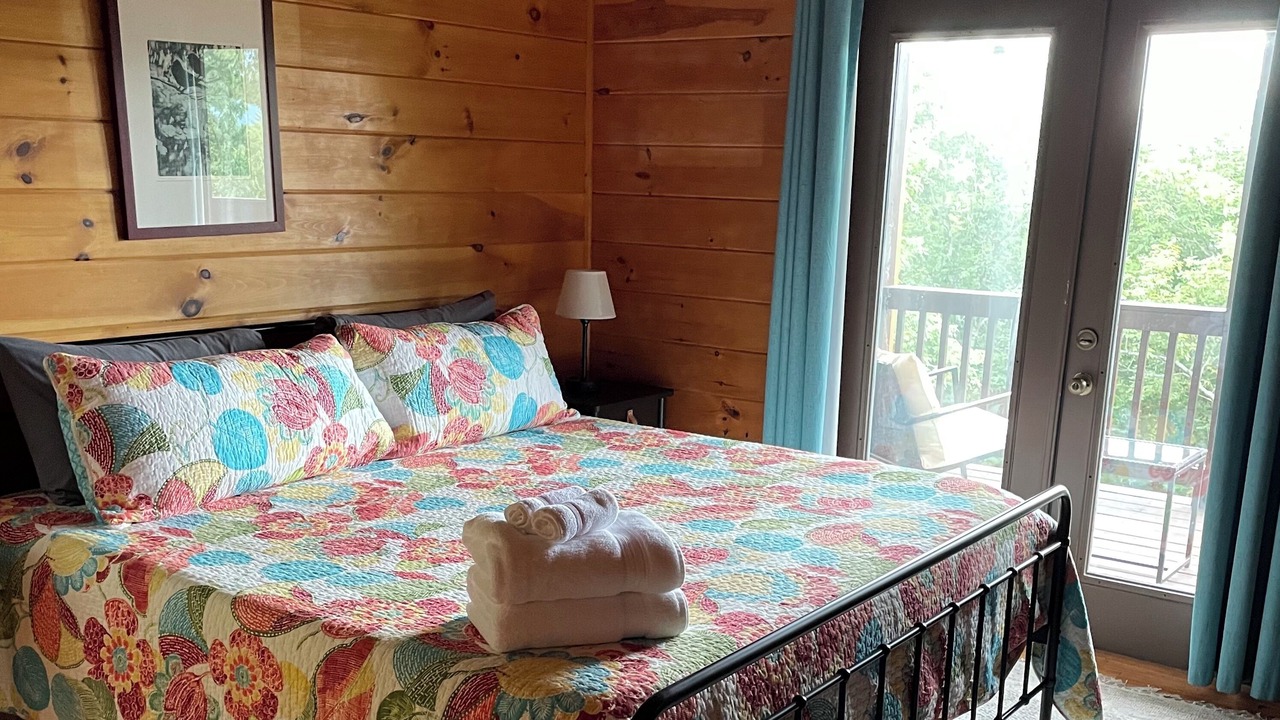Photo of Bedroom in Ellijay