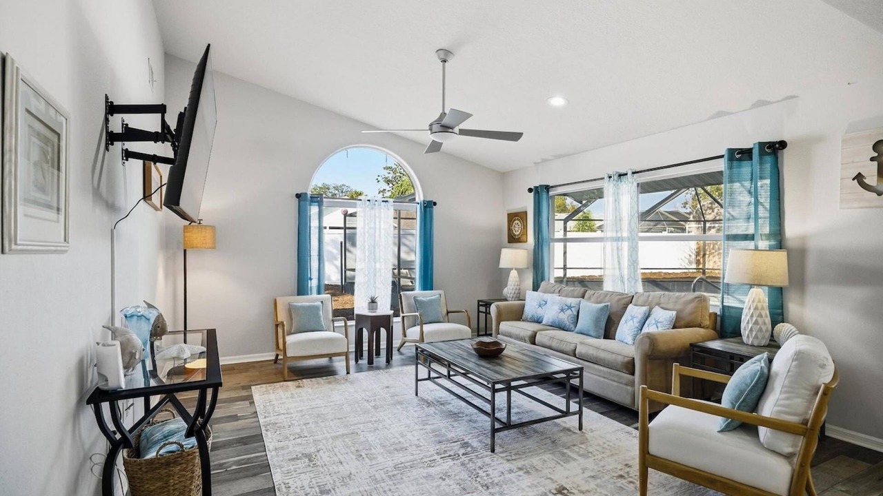 Photo of Livingroom in Palm Harbor