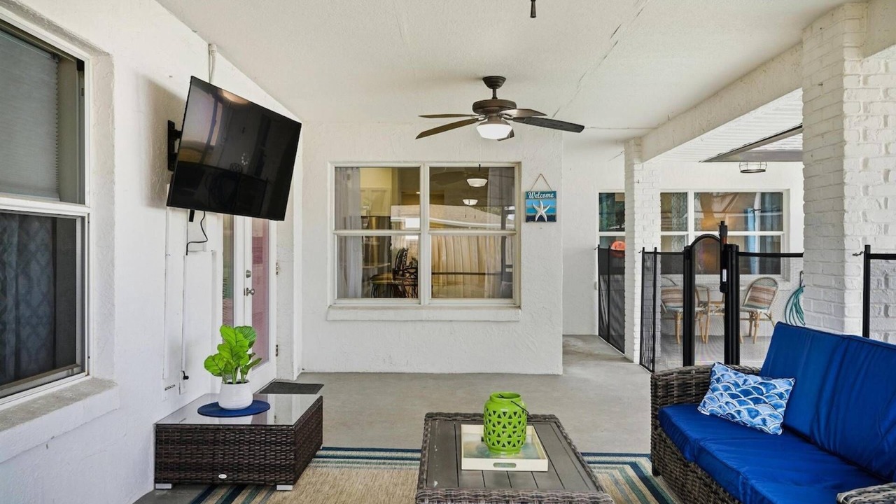 Photo of Livingroom in Palm Harbor