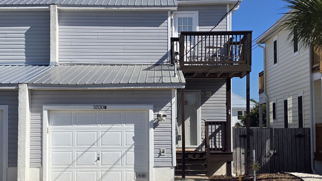 Photo of Outdoor in Biltmore Beach
