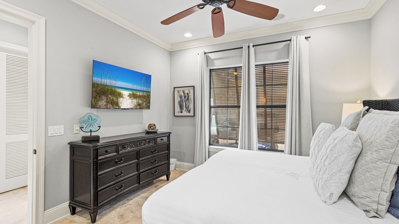 Photo of Bedroom in Villa Lago