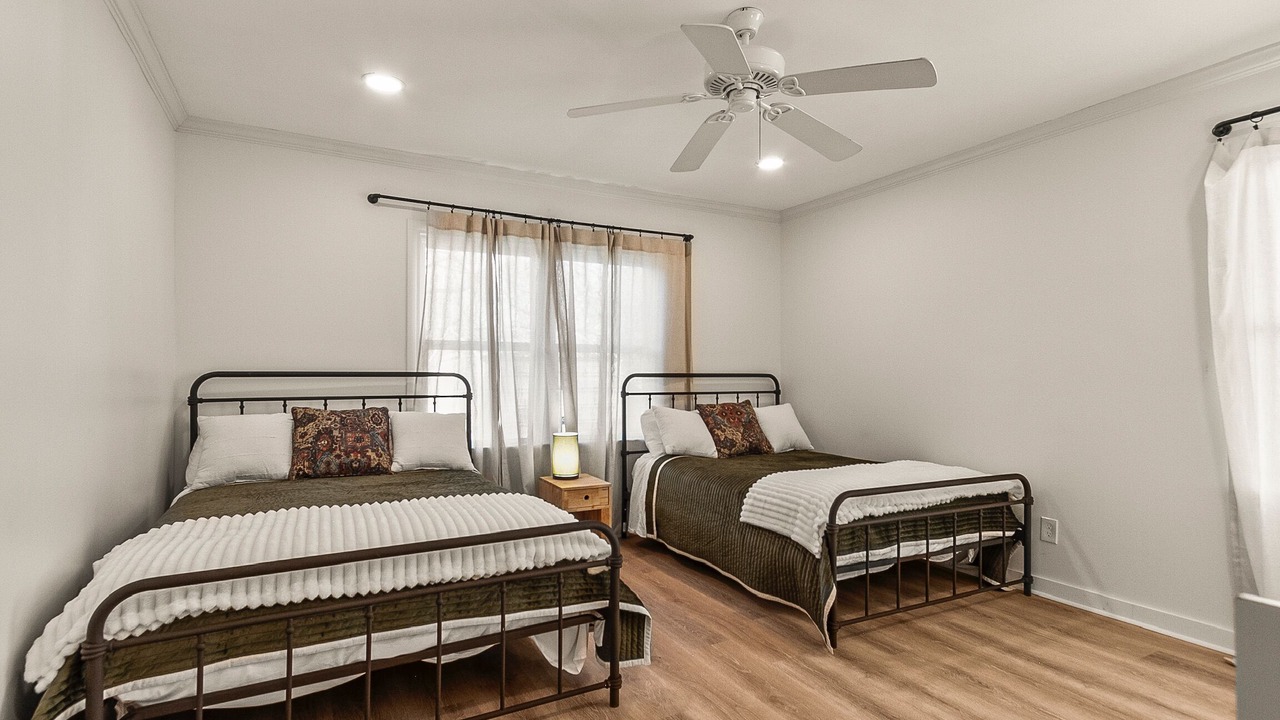 Photo of Bedroom in Northport