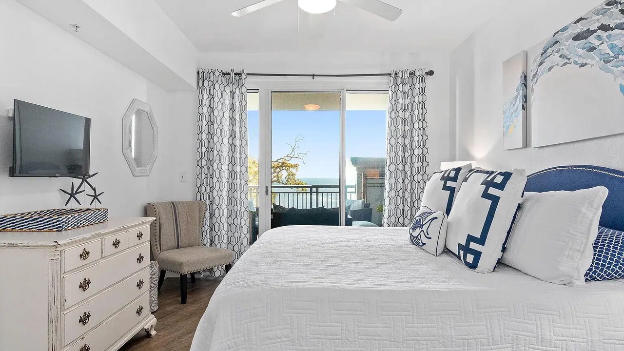 Photo of Bedroom in Gulfport
