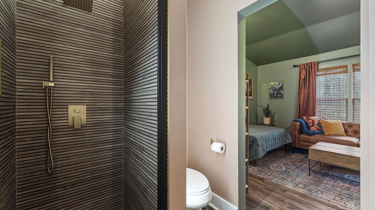 Photo of Bathroom in East Side