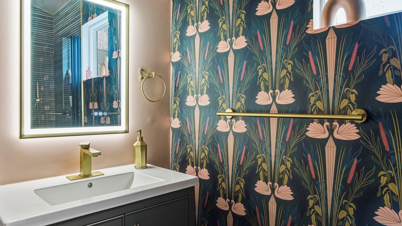 Photo of Bathroom in East Side