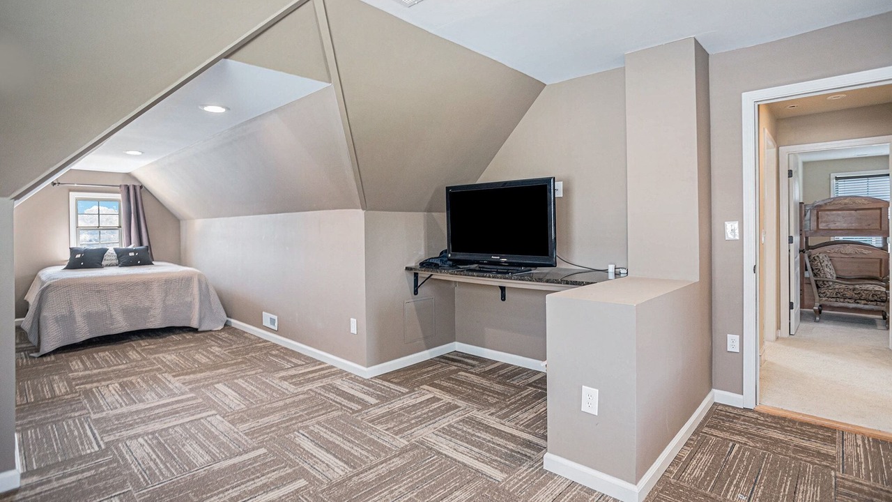 Photo of Bedroom in Columbiana
