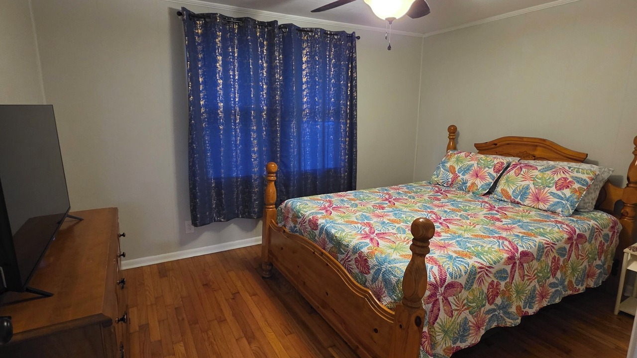 Photo of Bedroom in Douglas