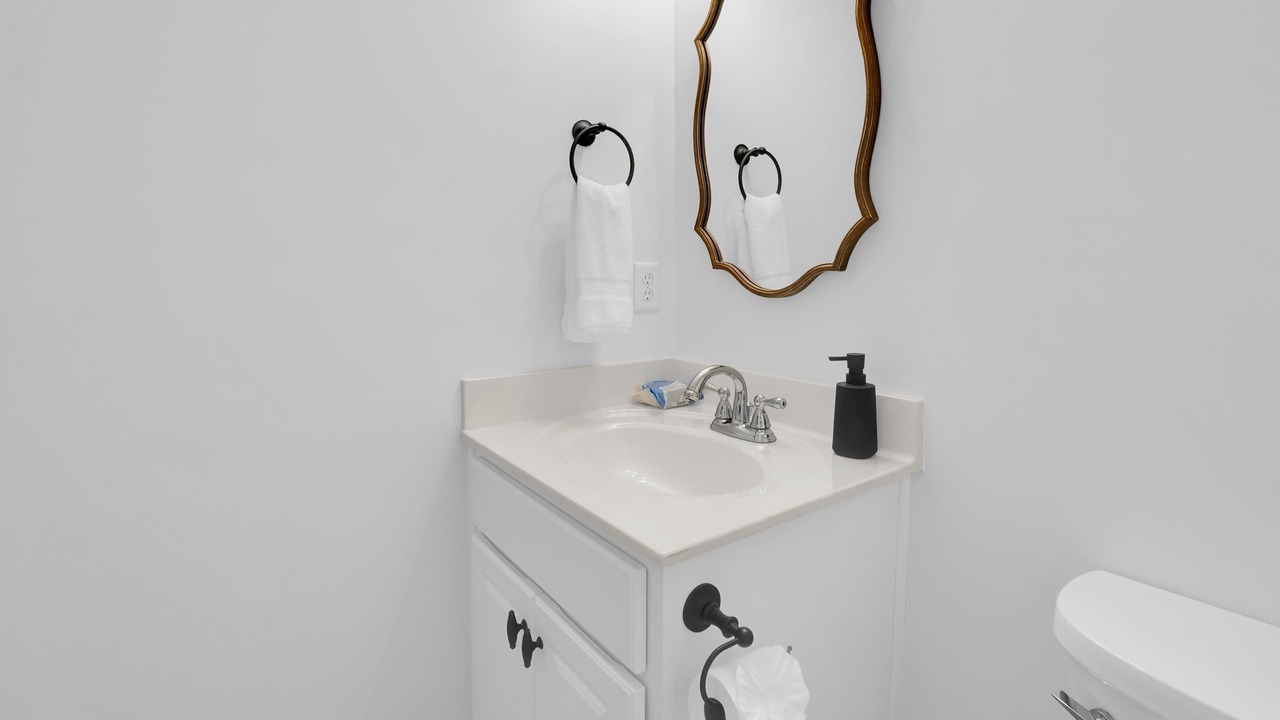 Photo of Bathroom in Gunter Afs