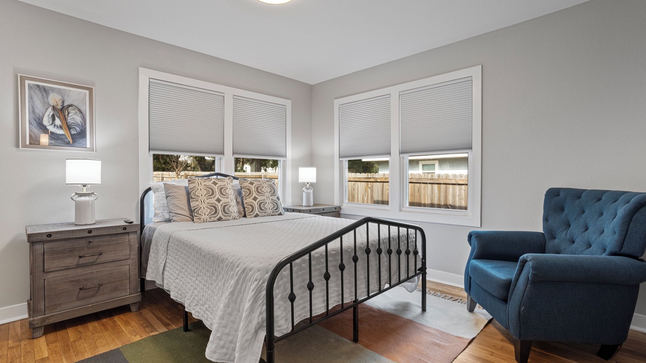 Photo of Bedroom in Long Beach