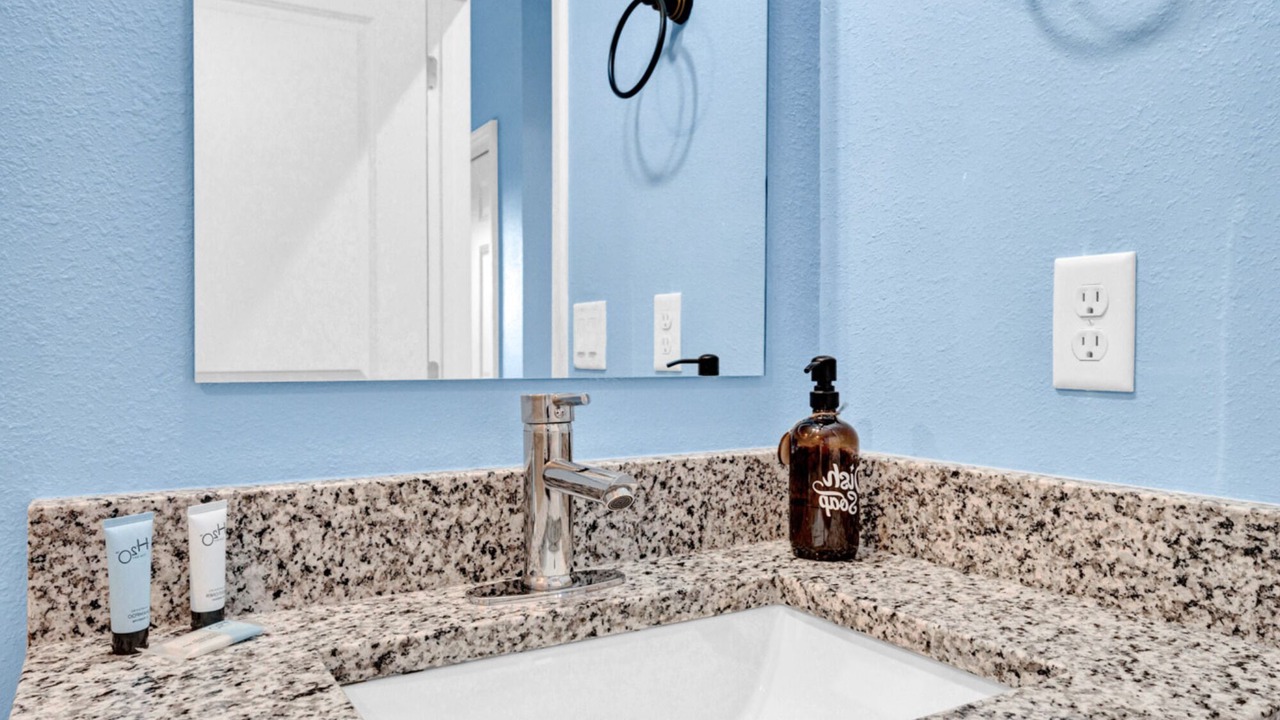 Photo of Bathroom in Bridgewater Crossing