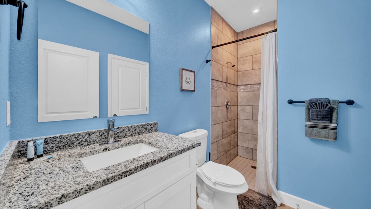 Photo of Bathroom in Bridgewater Crossing