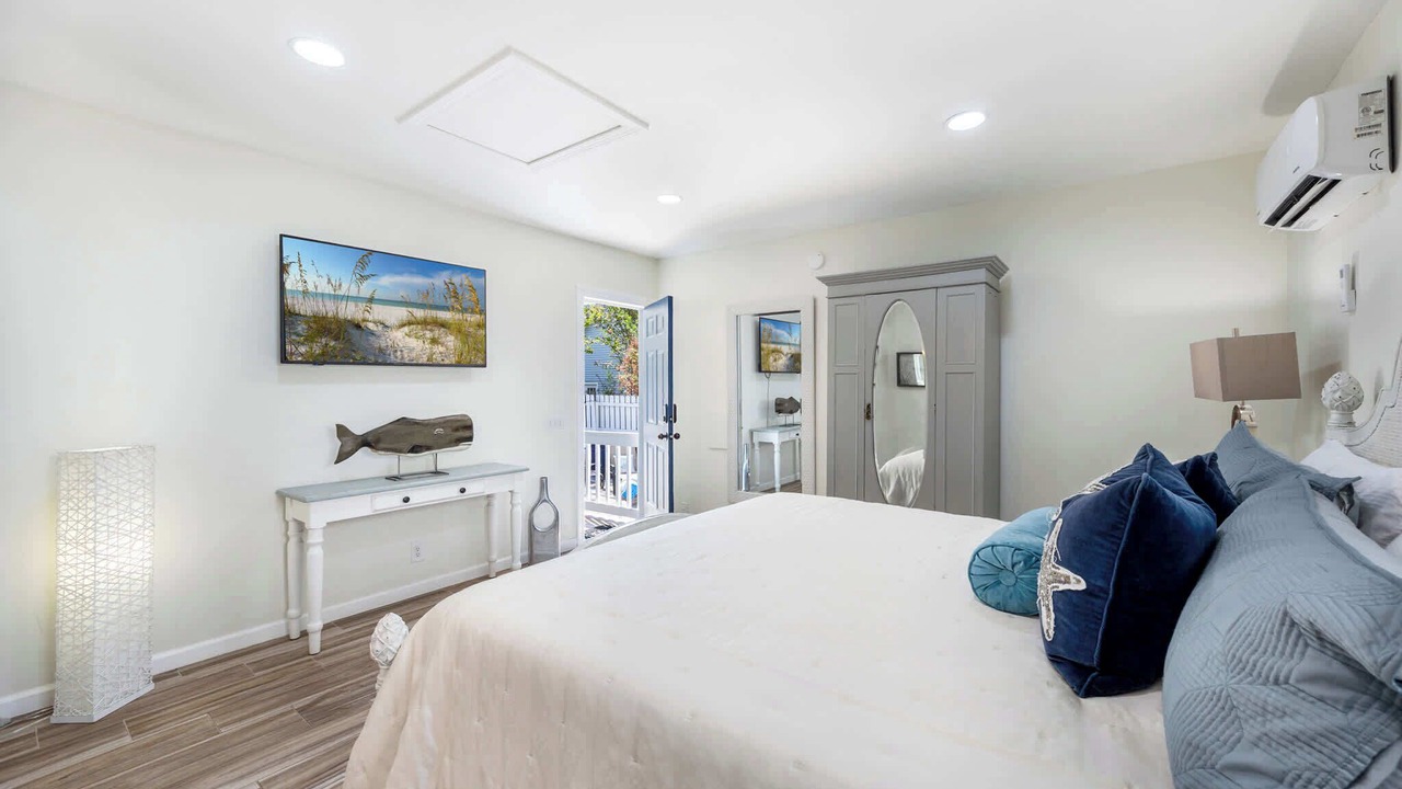 Photo of Bedroom in Clipper Cove