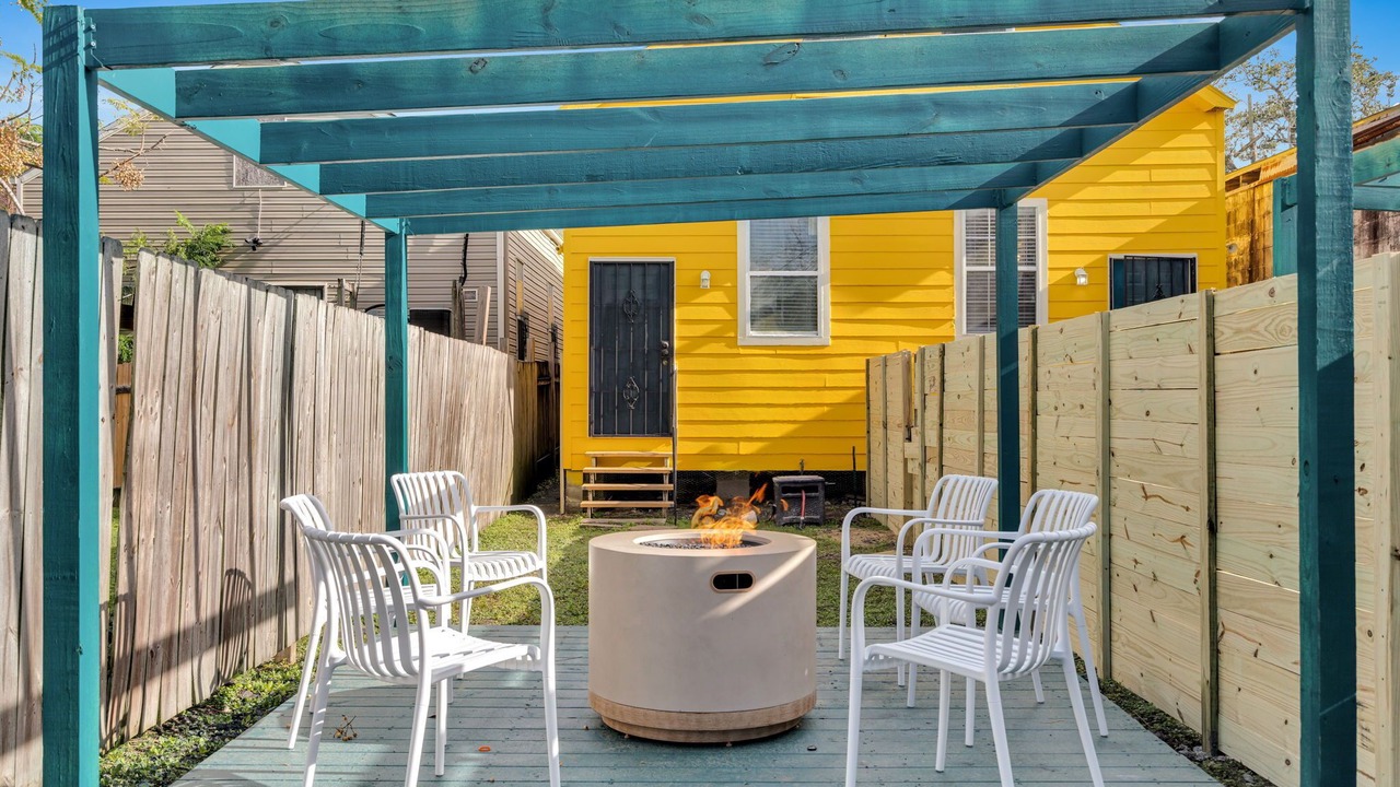 Photo of Outdoor in Mid-City