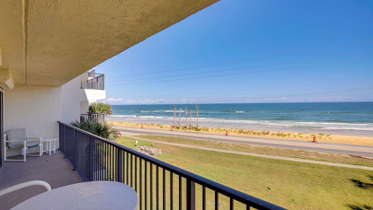 Photo of Patio Balcony in Ormond-by-the-Sea