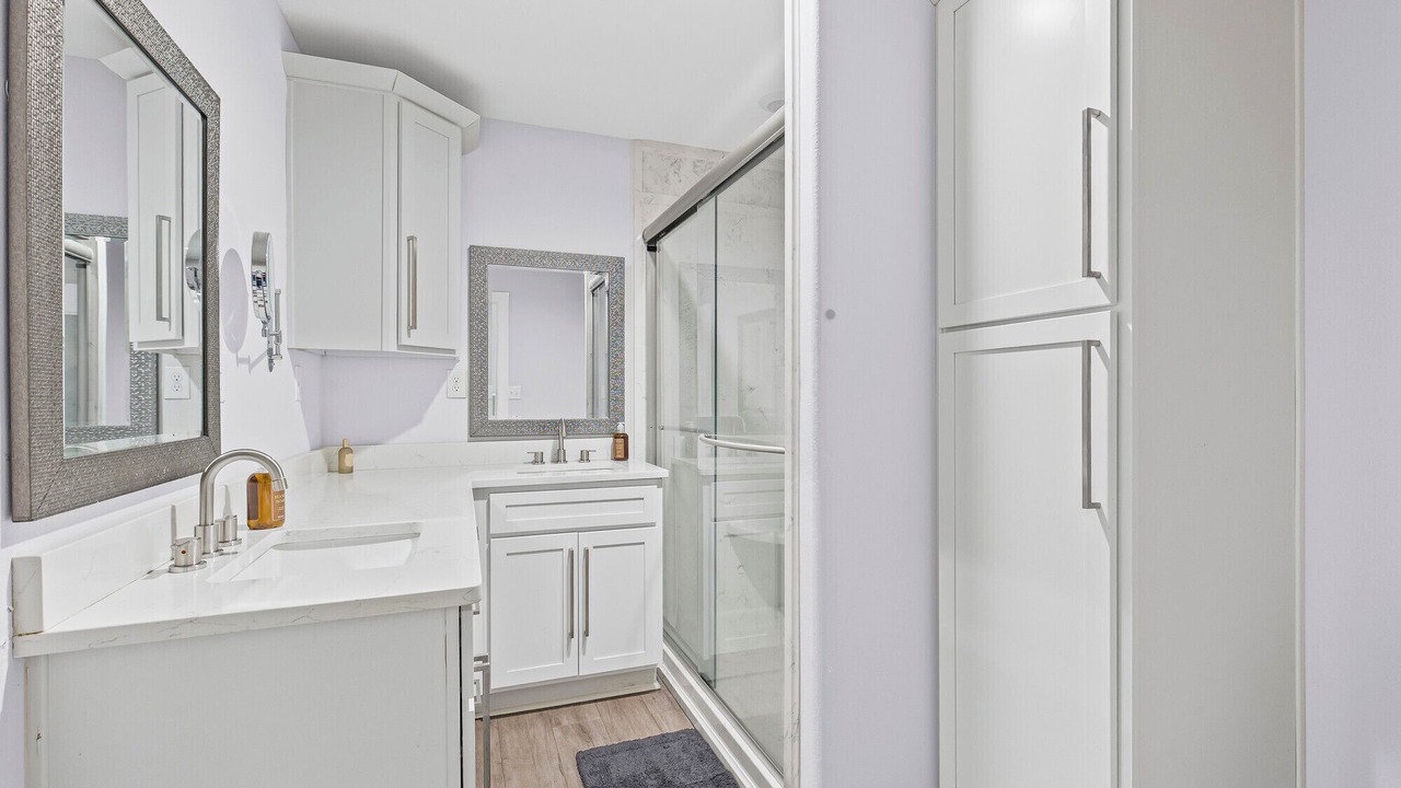 Photo of Bathroom in Jackson Heights