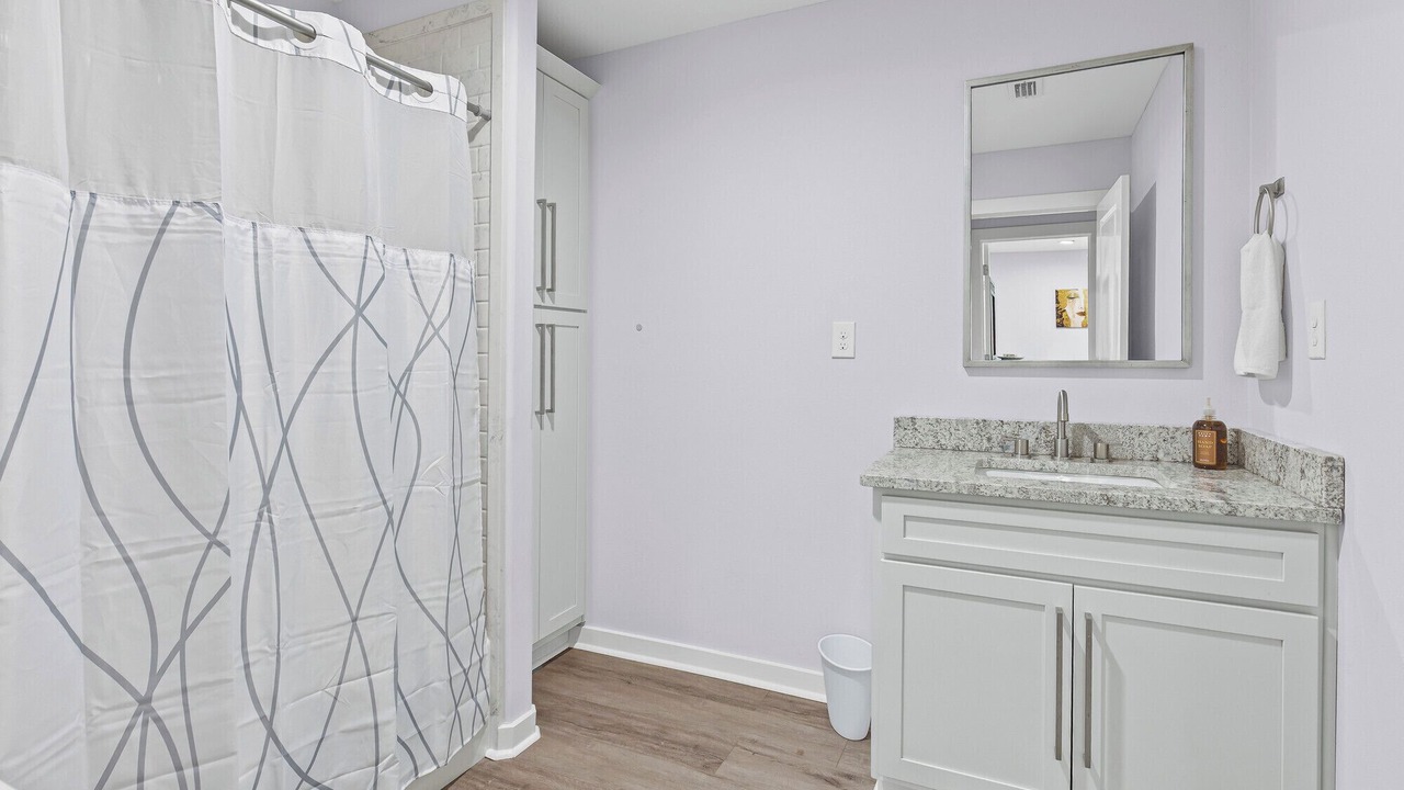 Photo of Bathroom in Jackson Heights