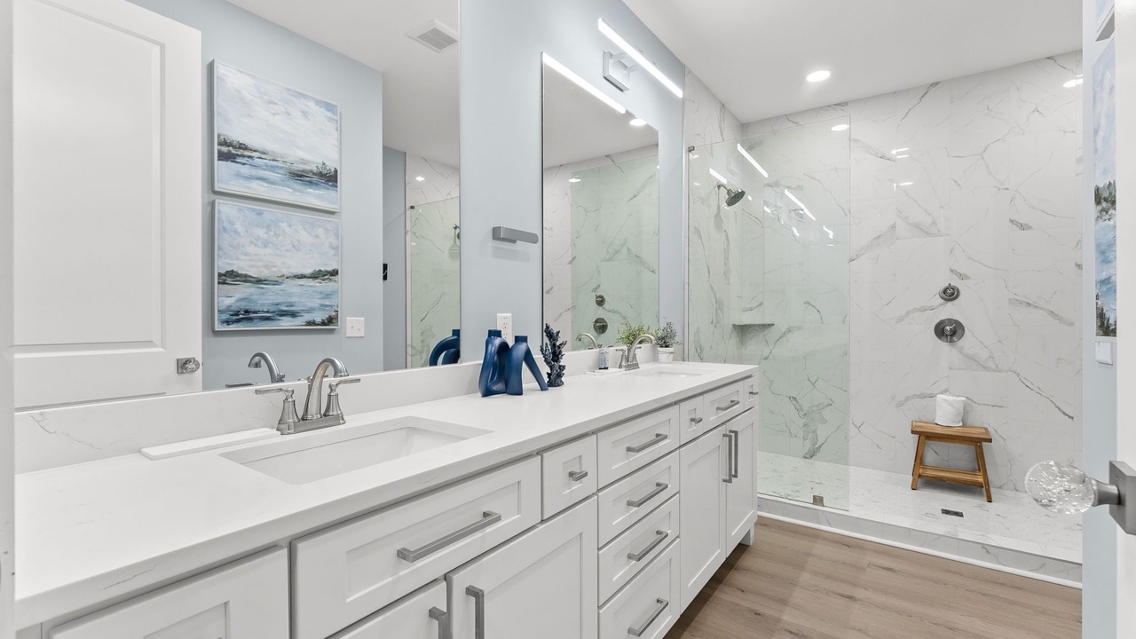 Photo of Bathroom in Holiday Beach