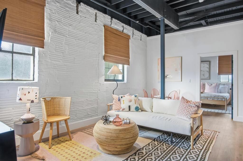 Photo of Livingroom in Downtown Jacksonville