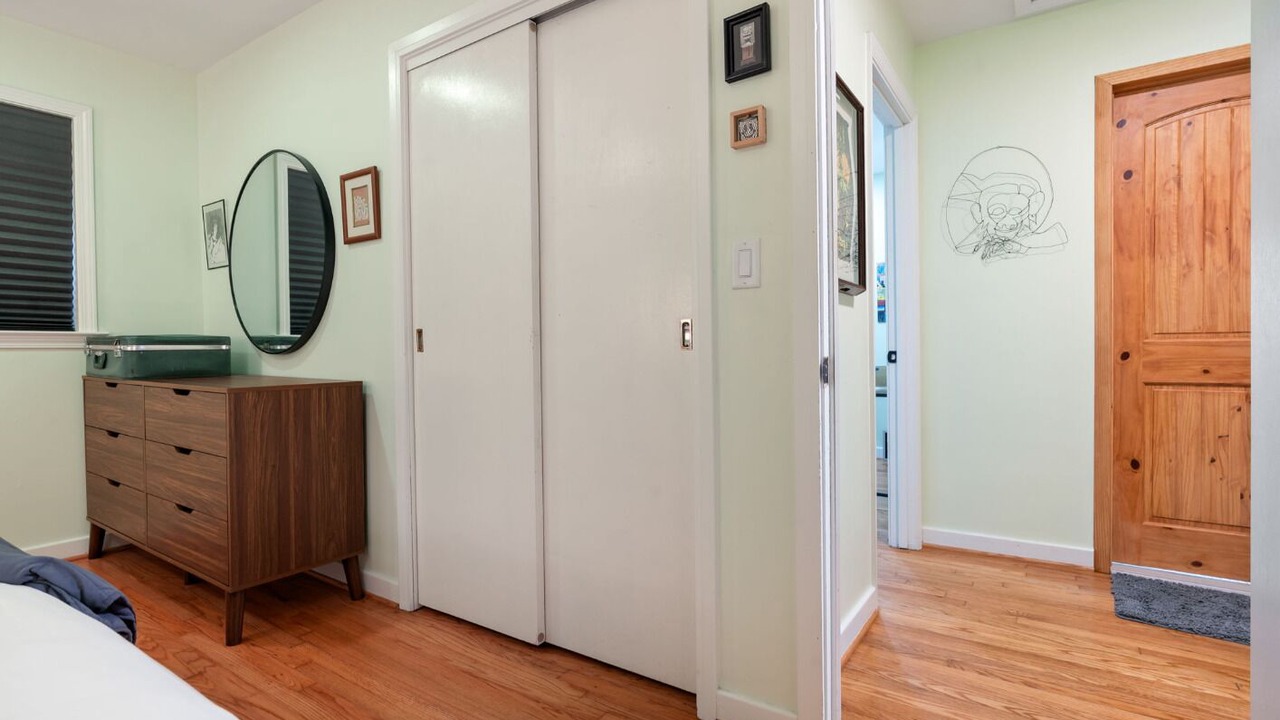 Photo of Bedroom in Crestline Heights