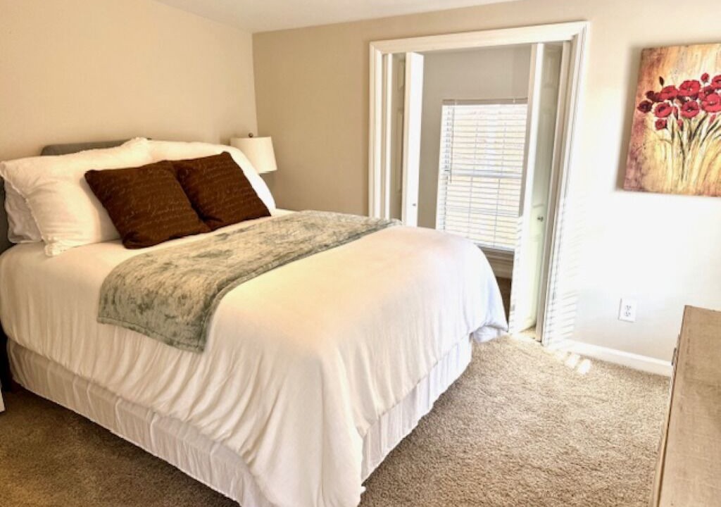Photo of Bedroom in Alexander City