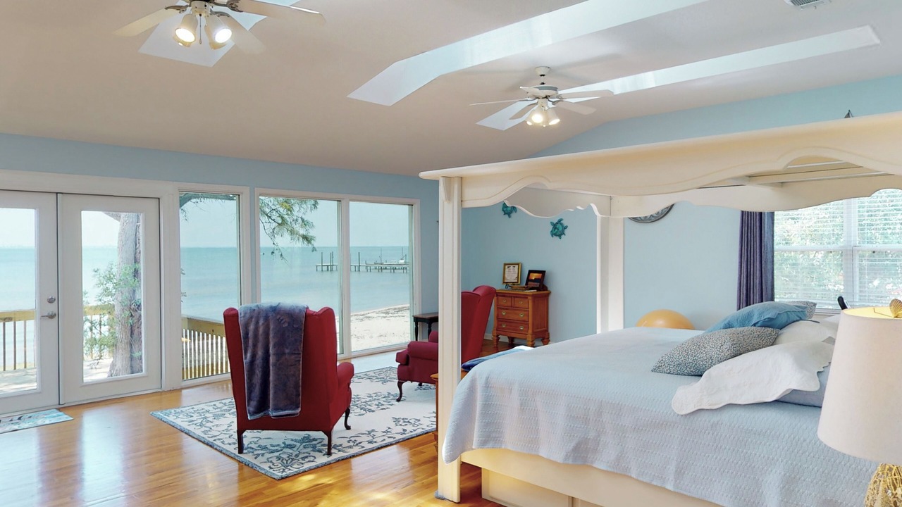 Photo of Bedroom in Freeport