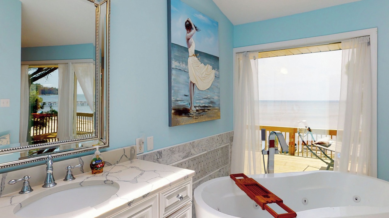 Photo of Bathroom in Freeport