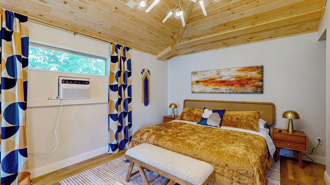 Photo of Bedroom in Mount Dora