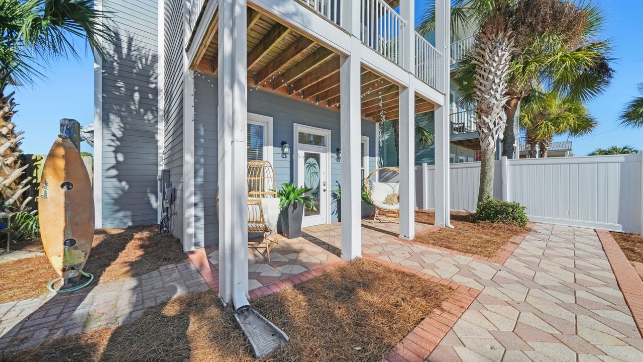 Photo of Patio Balcony in Holiday Beach
