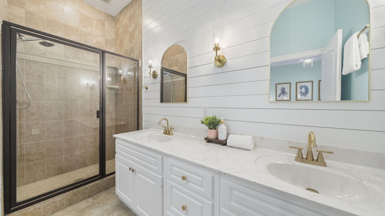 Photo of Bathroom in Holiday Beach