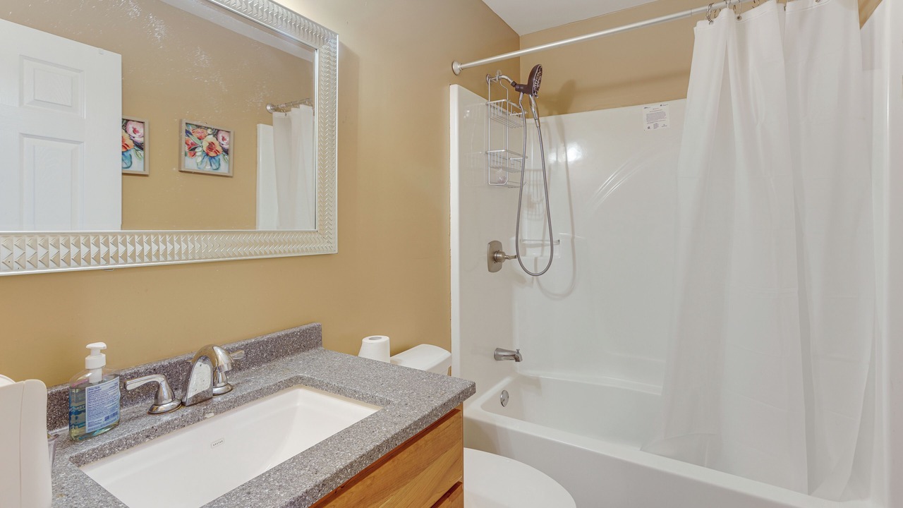 Photo of Bathroom in Boligee