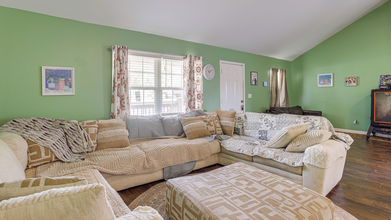 Photo of Bedroom in Boligee