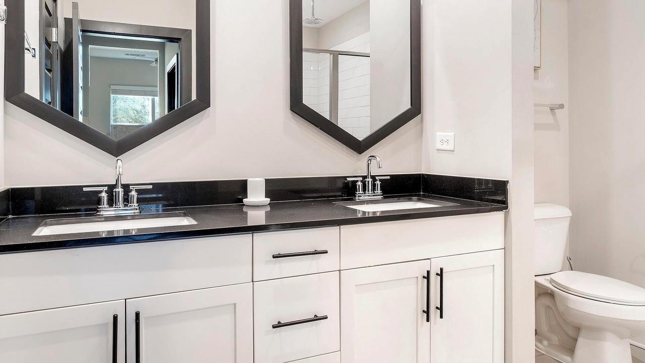 Photo of Bathroom in North Decatur