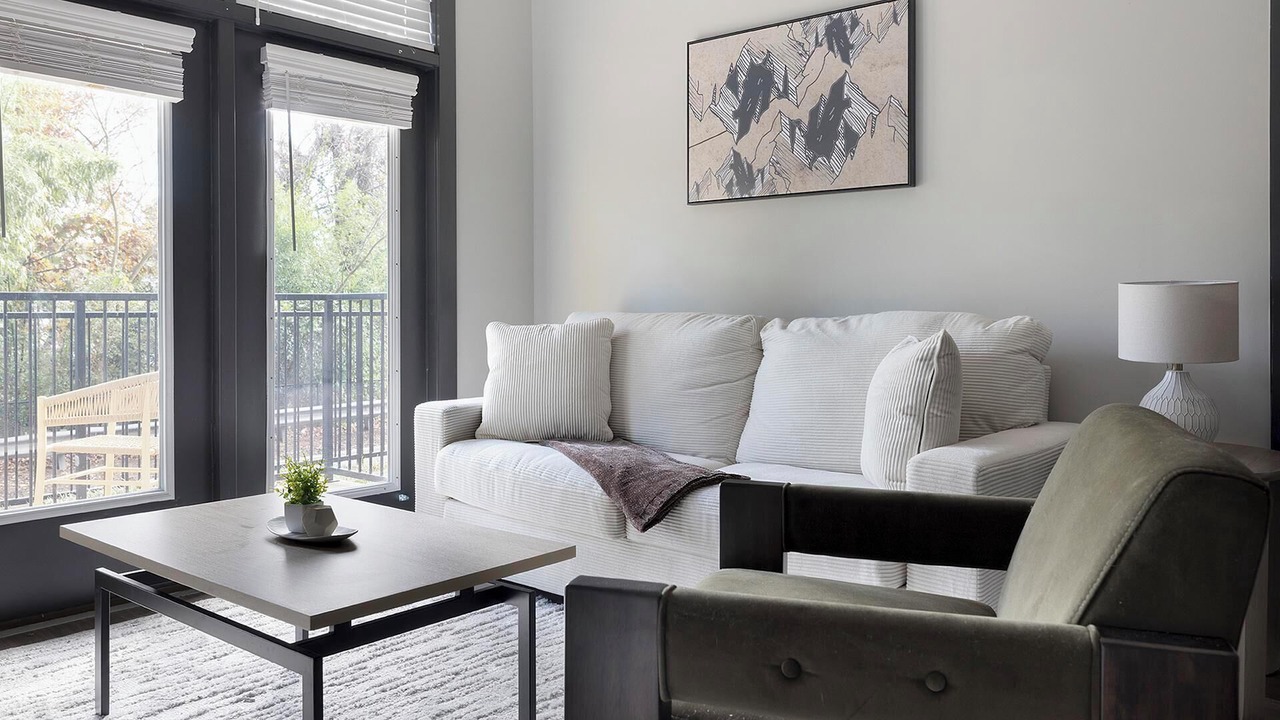 Photo of Livingroom in North Decatur