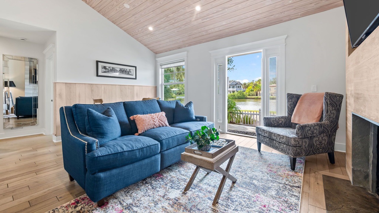 Photo of Livingroom in Downtown Historic District