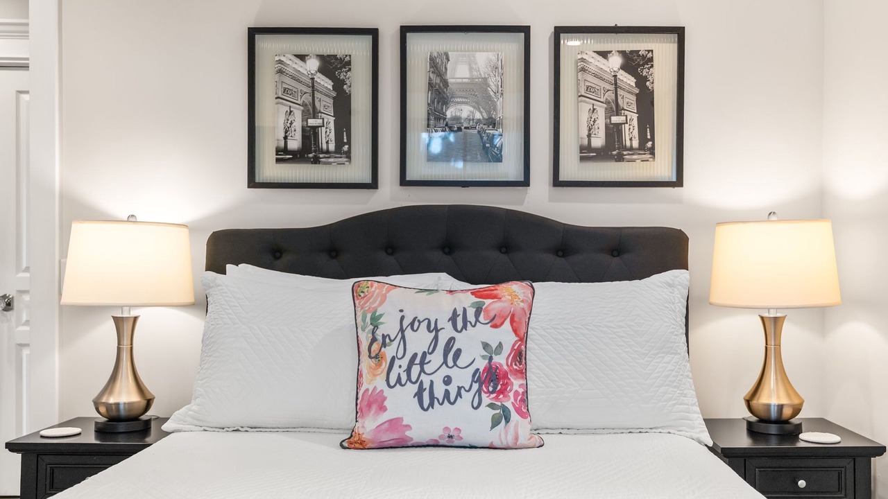 Photo of Bedroom in Downtown Historic District