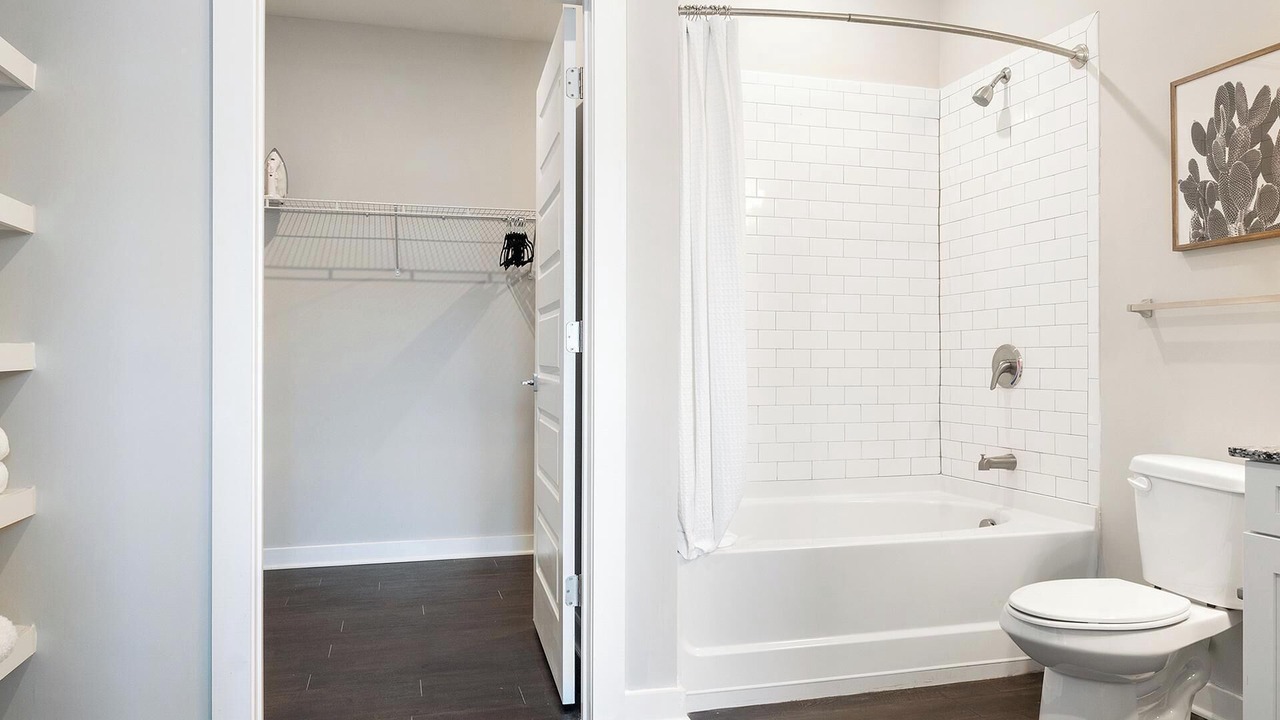 Photo of Bathroom in Mableton