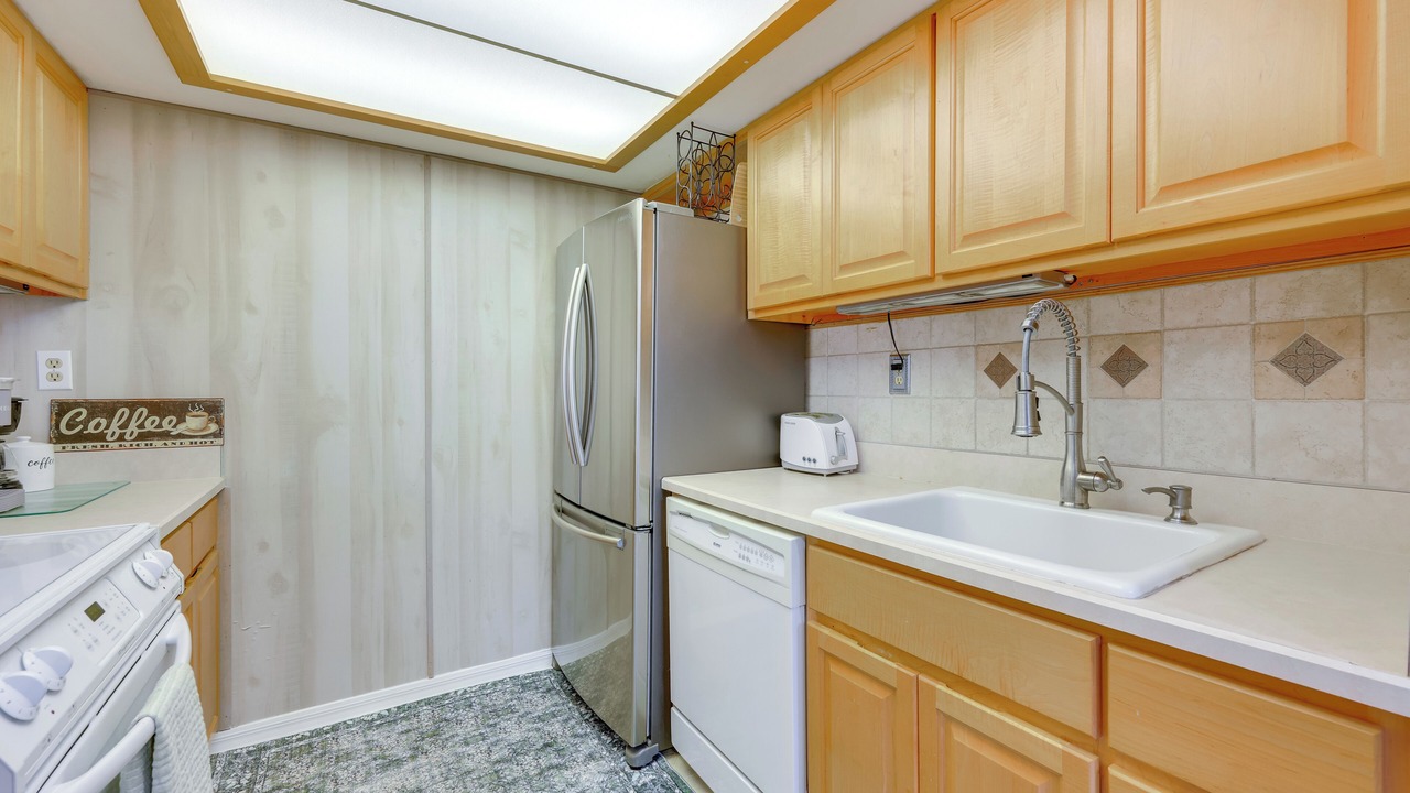 Photo of Kitchen in Welaka