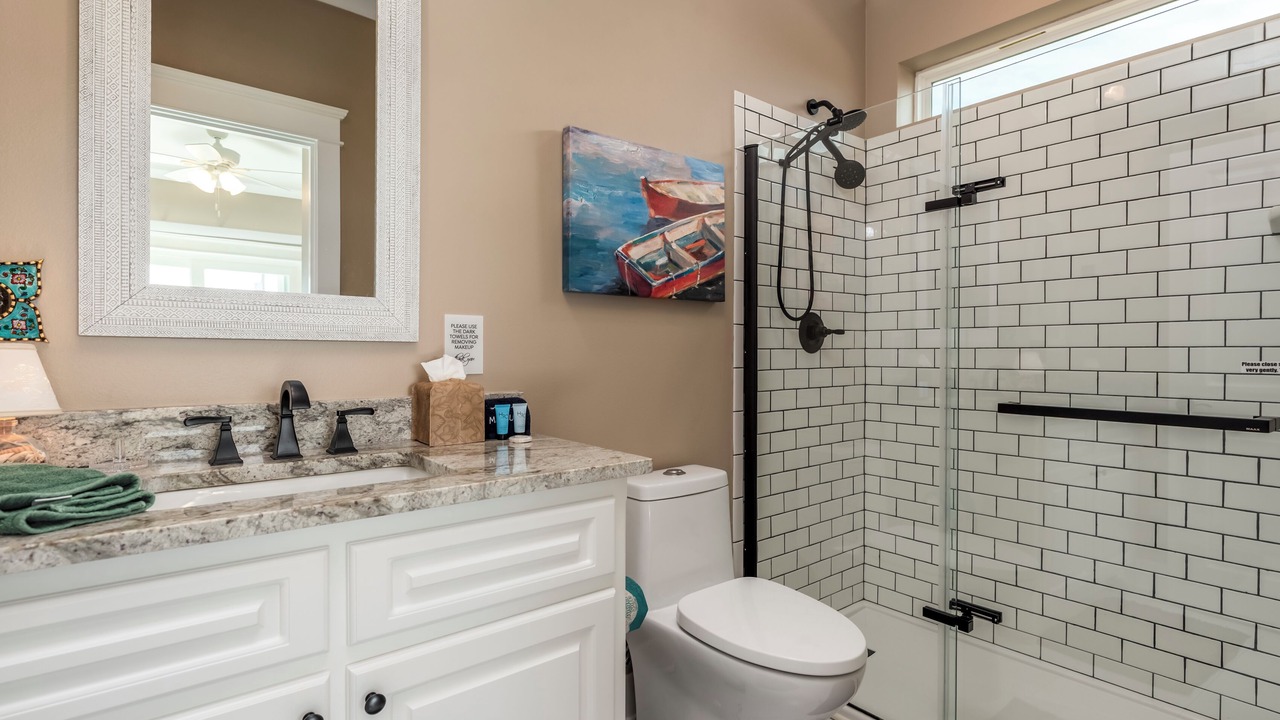 Photo of Bathroom in Dauphin Island