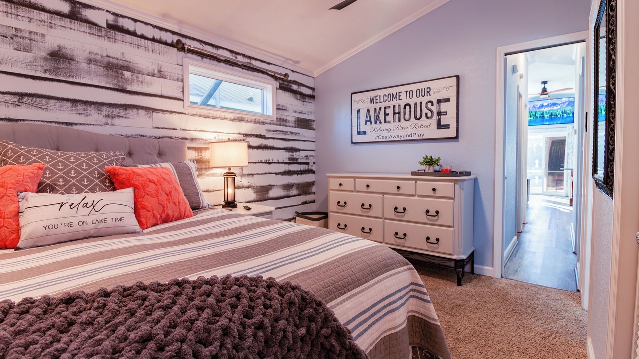 Photo of Bedroom in Bainbridge
