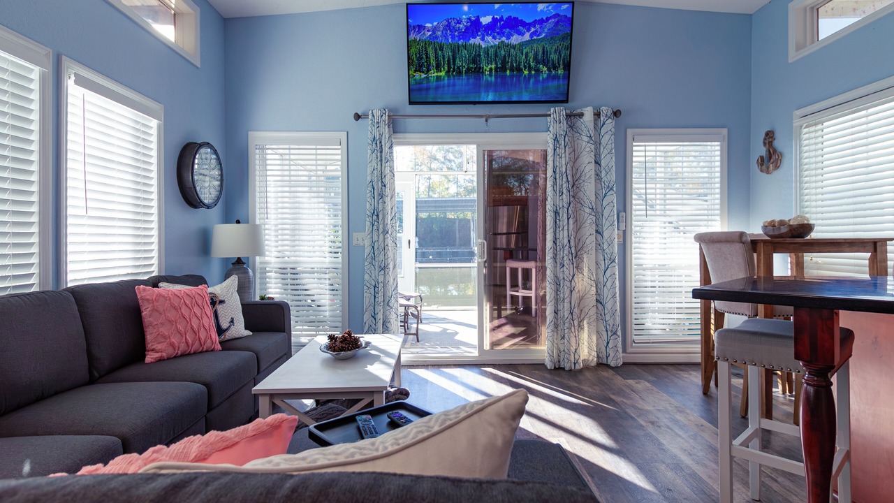 Photo of Livingroom in Bainbridge