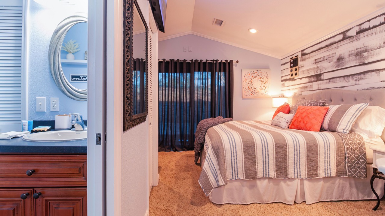 Photo of Bedroom in Bainbridge