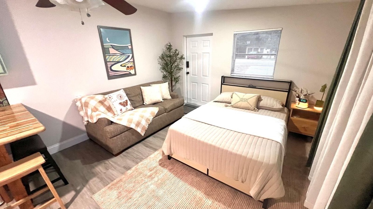 Photo of Bedroom in Longwood