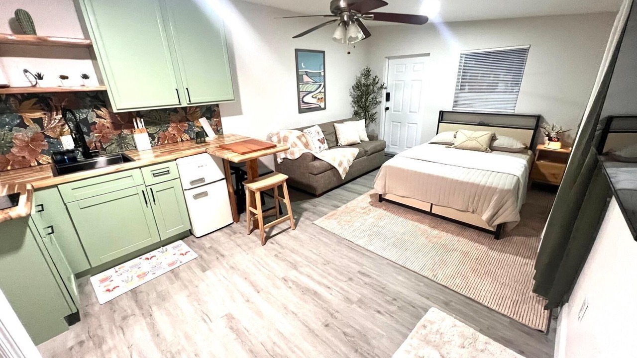 Photo of Bedroom in Longwood
