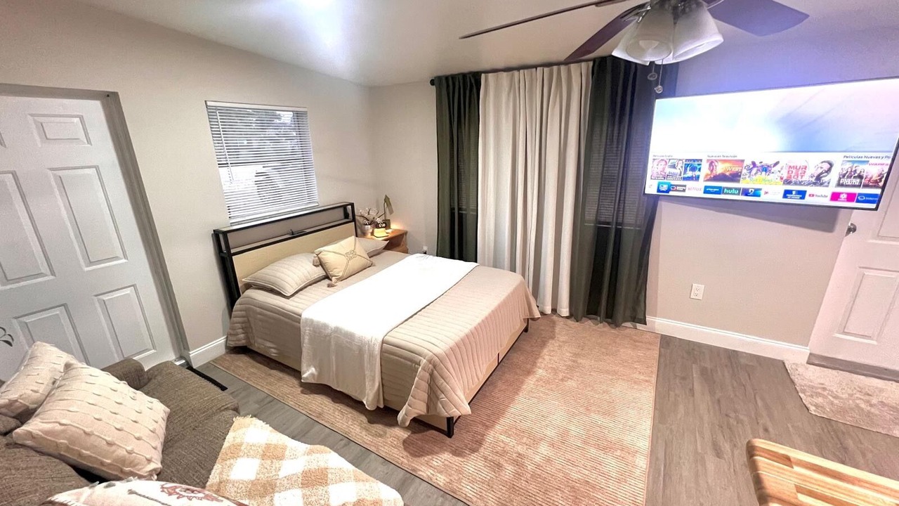 Photo of Bedroom in Longwood