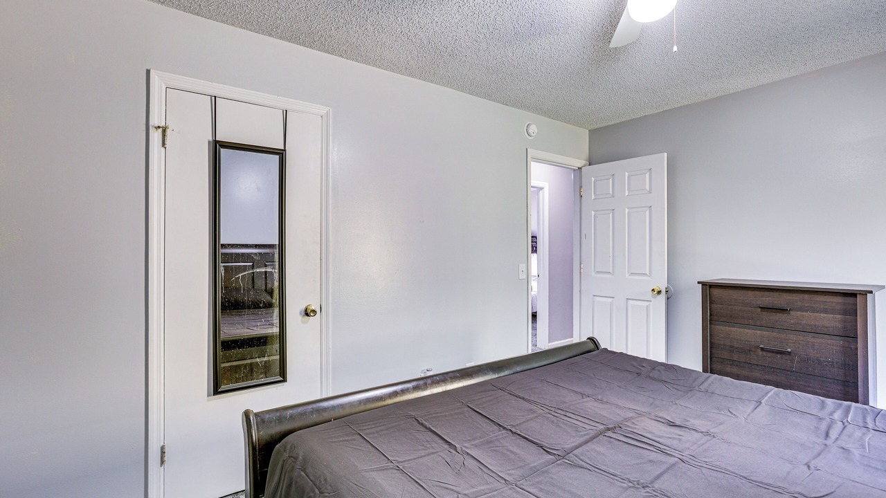 Photo of Bedroom in Pooler