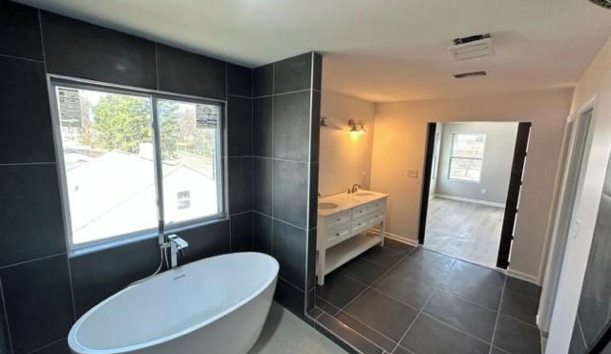 Photo of Bathroom in Capitol View