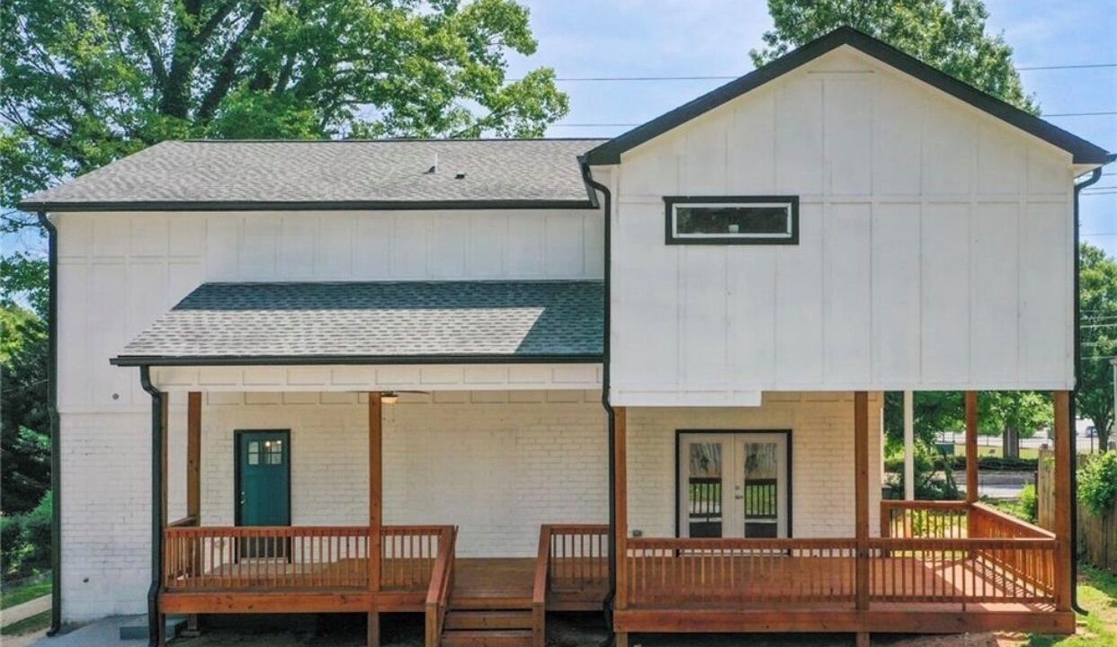 Photo of Outdoor in Capitol View